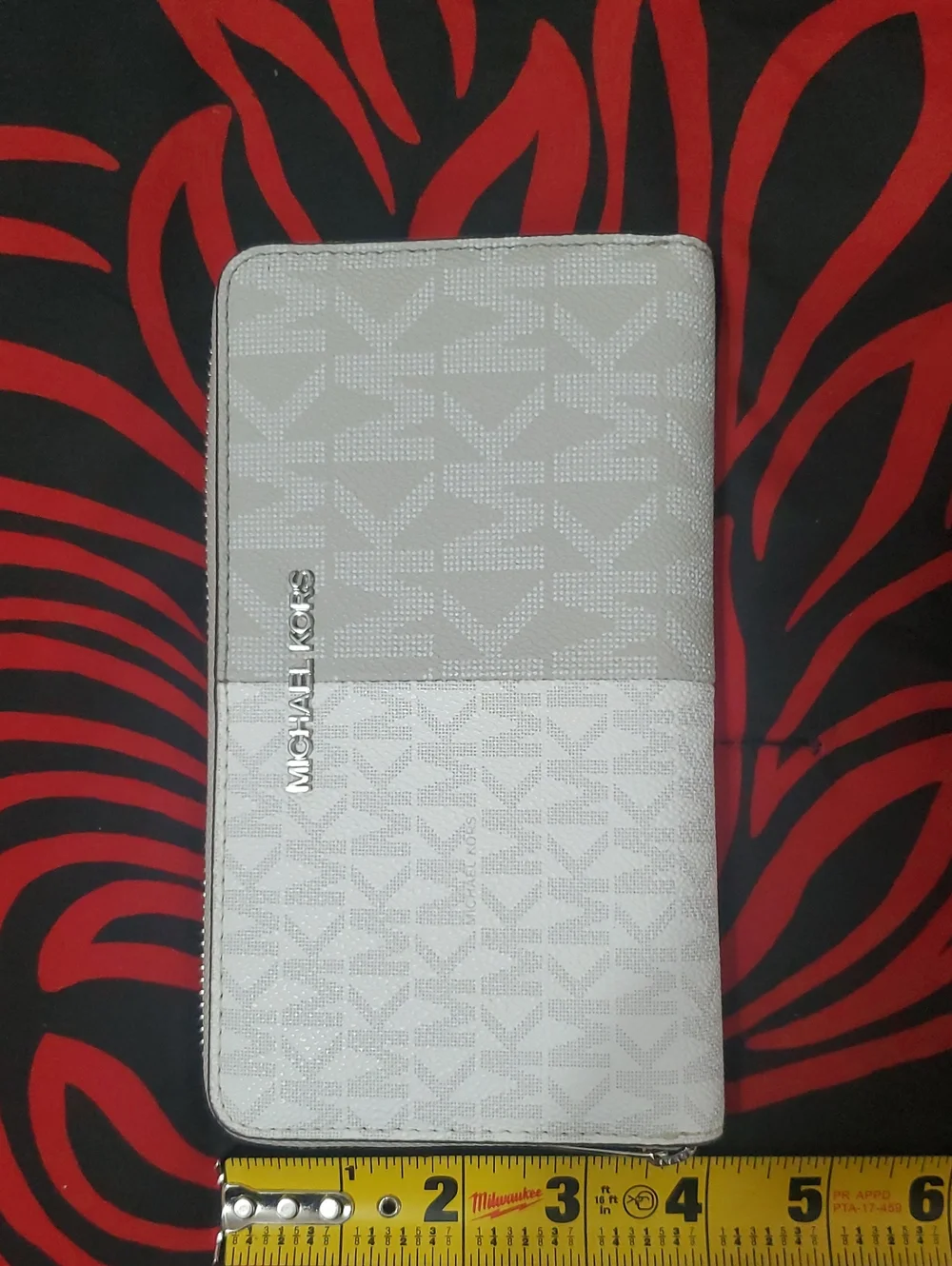 Michael Kors White and Light Gray Medium Zip Wallet